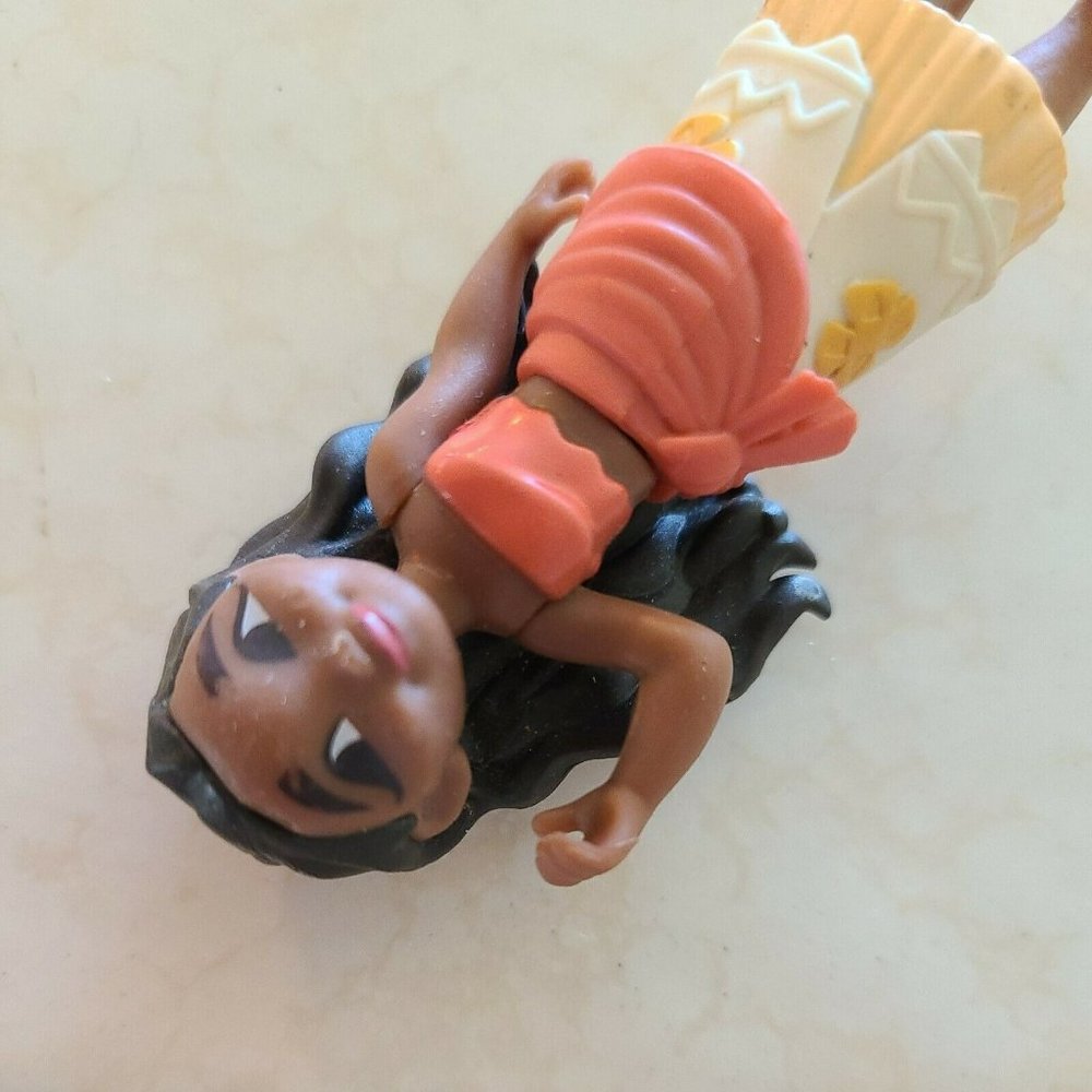 Disney Hasbro 3" Moana Of Oceania Figure EUC - Picture 6 of 6